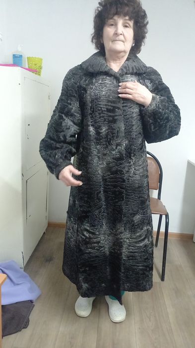 Шубы каракуль,натуральные ,германские