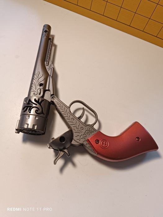 Пистоновый револьвер