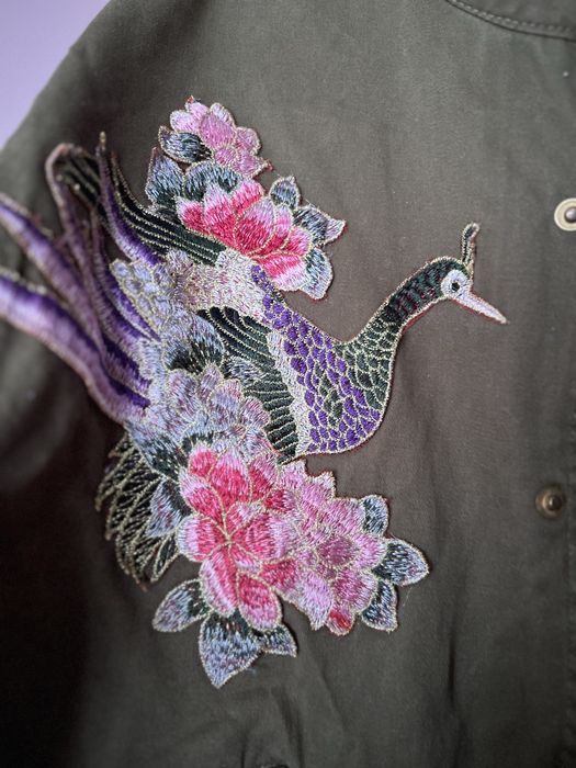 Есенно яке по дизайн на  Zara , с 3Д апликации