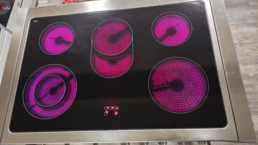 Професионална печка Sneg 90см