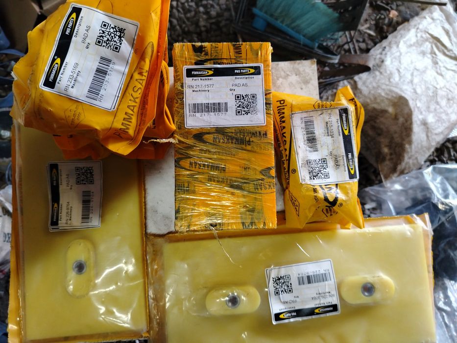 Направляющие саласки телескопической стрелы экскаватор katerpilar