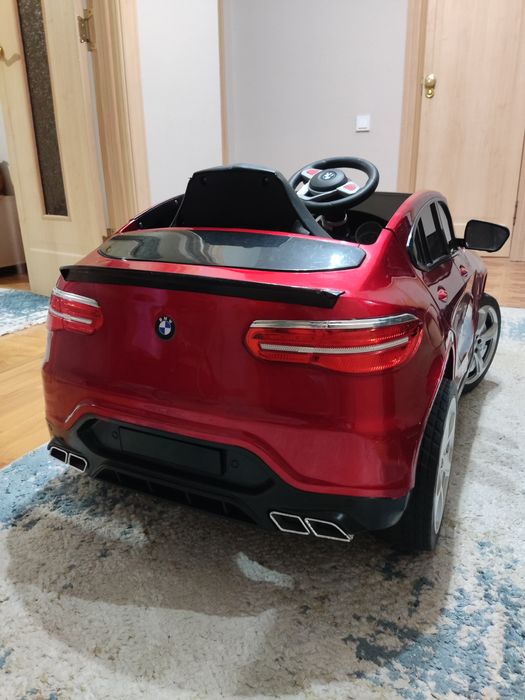 Детский автомобиль