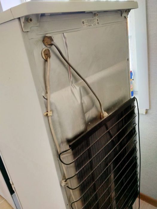 Холодильник б/у в хорошем состоянии