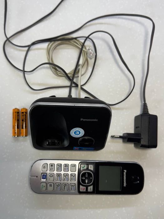 Радиотелефон Panasonic KX-TGA681RU