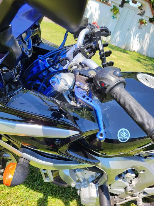 Yamaha Fazer 600