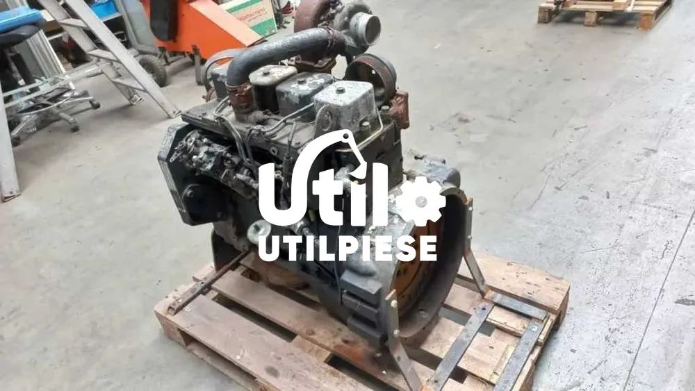 motor case 4t-390 580k 580l 580m 590 + piese schimb case