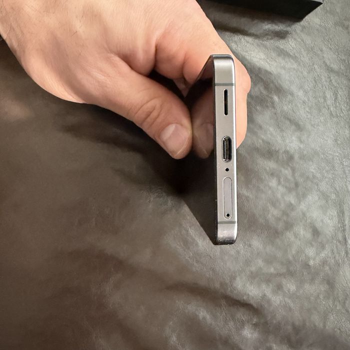 Samsung s24 перфектен