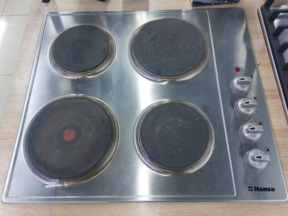 Встраиваемая электрическая варочная панель Hansa BHEI-601060