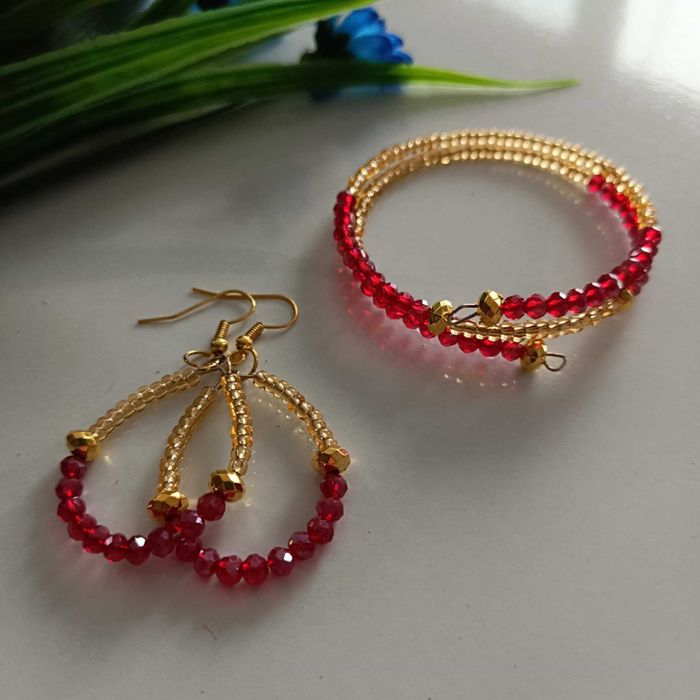 Комплект гривна и обеци