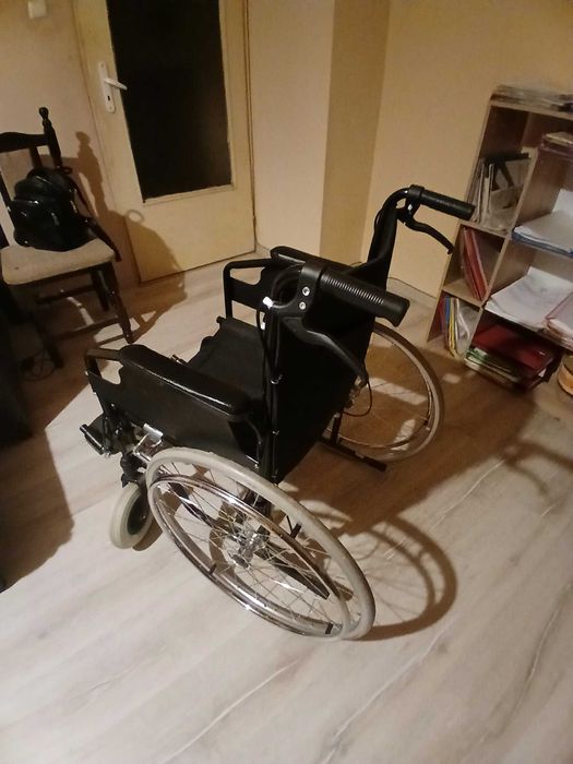 Инвалидна количка