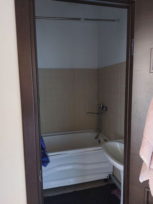 Kelesda 2 xonali uy sotiladi, Bez makler