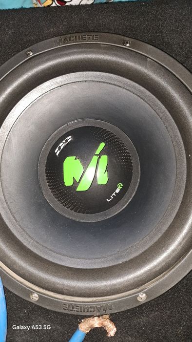 Продам сабвуфер мощный