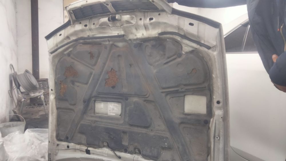 Капот Максима , Цефиро а 32