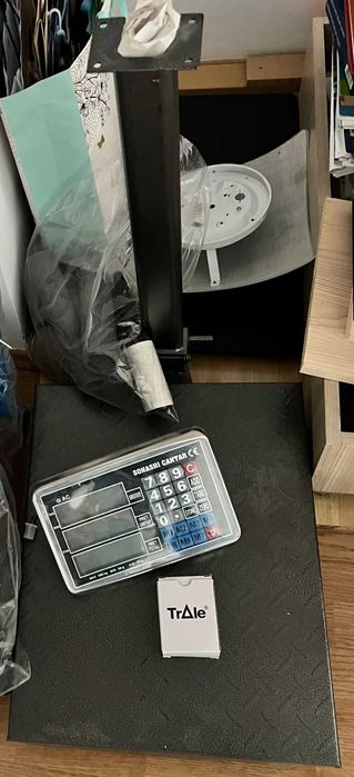 Cantar electronic cu platforma 350kg afisaj LCD Acumulator si Platan Metalic