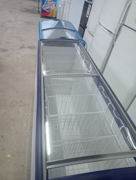 Продам ветринныйе морозильники