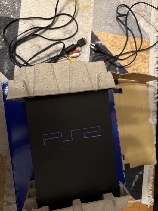 Sony PlayStation 2 Fat + игра Crash Bandicoot