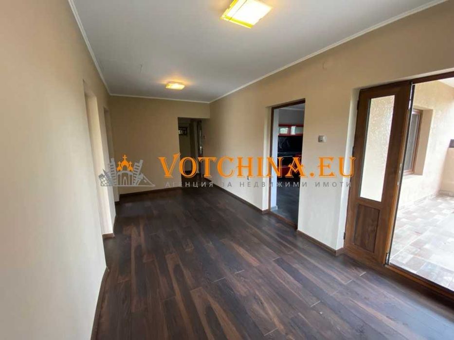 Продава се Къща в Варна, Център - 110 кв.м за 348 €/кв.м - Снимка #2