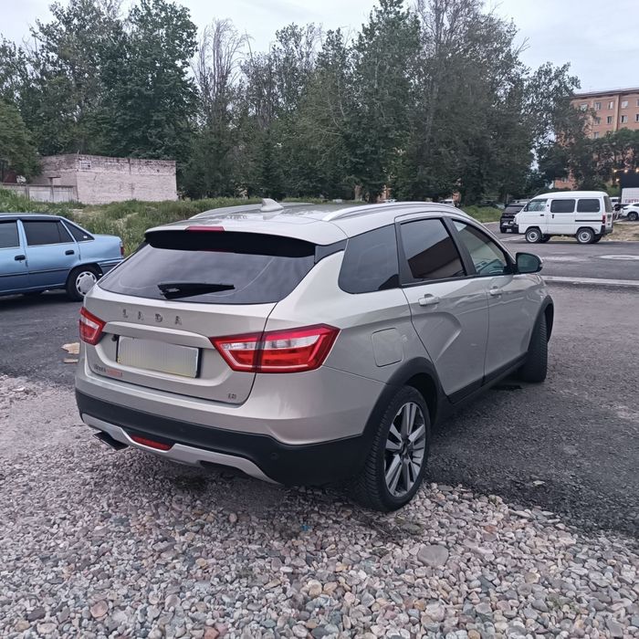 Lada vesta cross