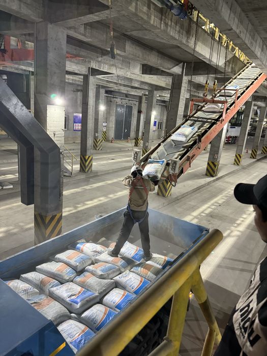 Avgonstonga sement yuboramiz 68$ tonnasi hamma harajati blan