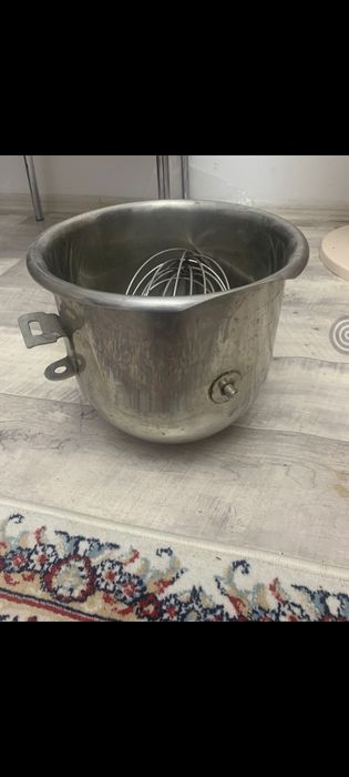 Срочно продам венчик и дежу 10л