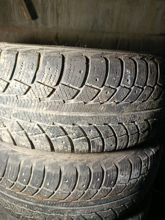 Продам резину  зимние