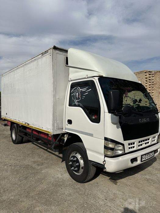 Isuzu sotiladi Yili 2011 prabeg 8 krug
