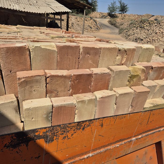 Кирпич красный кирпич