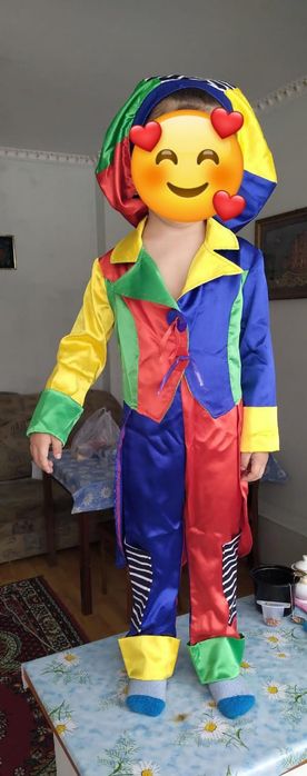 Продам костюм клоуна на 4-6 лет