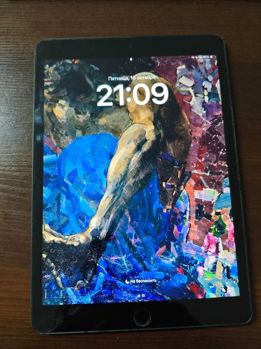 Ipad 9 2021 в хорошем состоянии