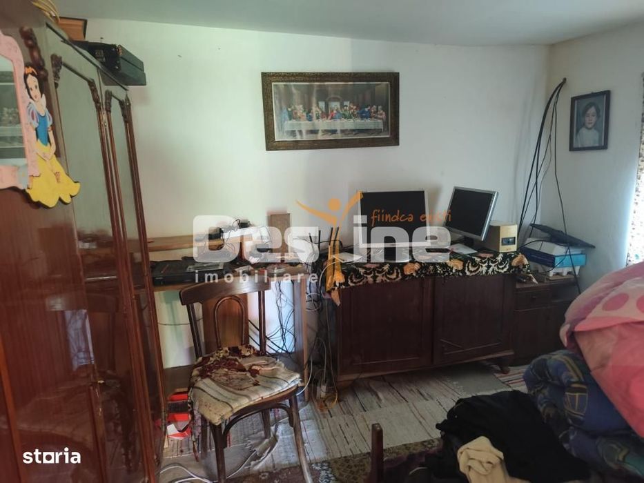 Casa, anexe si teren Floresti  Prahova 1075mp.!