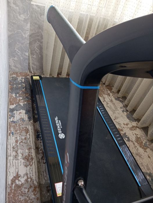 Беговая дорожка отличном состояние. Югуриш йўлакча