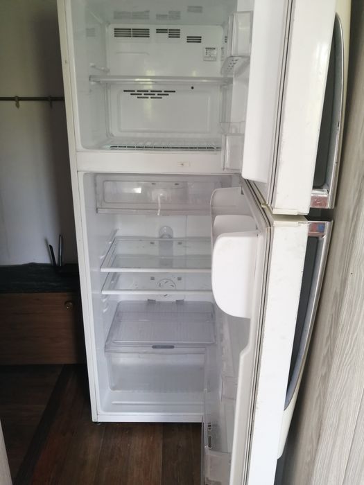 Холодильник LG б/у срочно