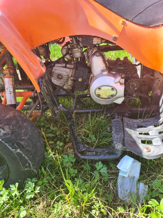 Vând atv, motor de 125 in stare bună