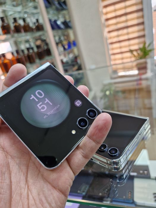 Samsung Flip5 256GB