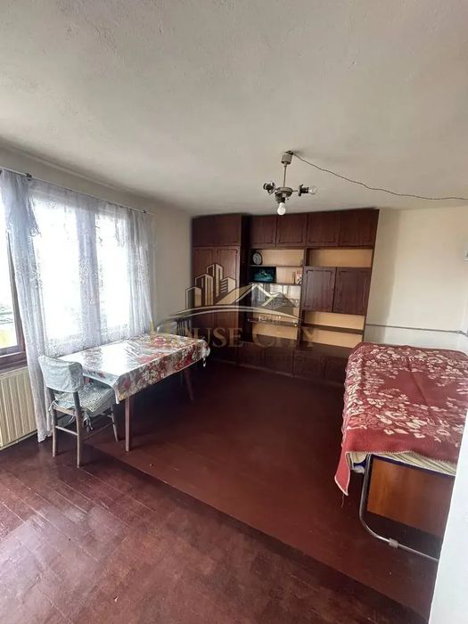Тристаен апартамент Перник Пашов