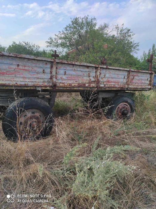 Бордово ремарке 5 тона