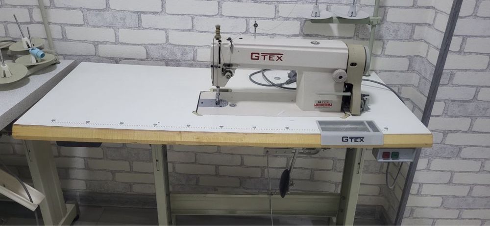 Tikuv mashinkalari va Bichuv stoli sotiladi