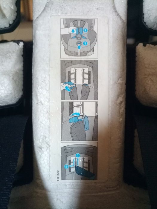 Scaun auto pentru copii Maxi Cosi,grupa 9-18 ani.