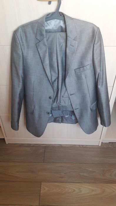 Продам Костюм мужской