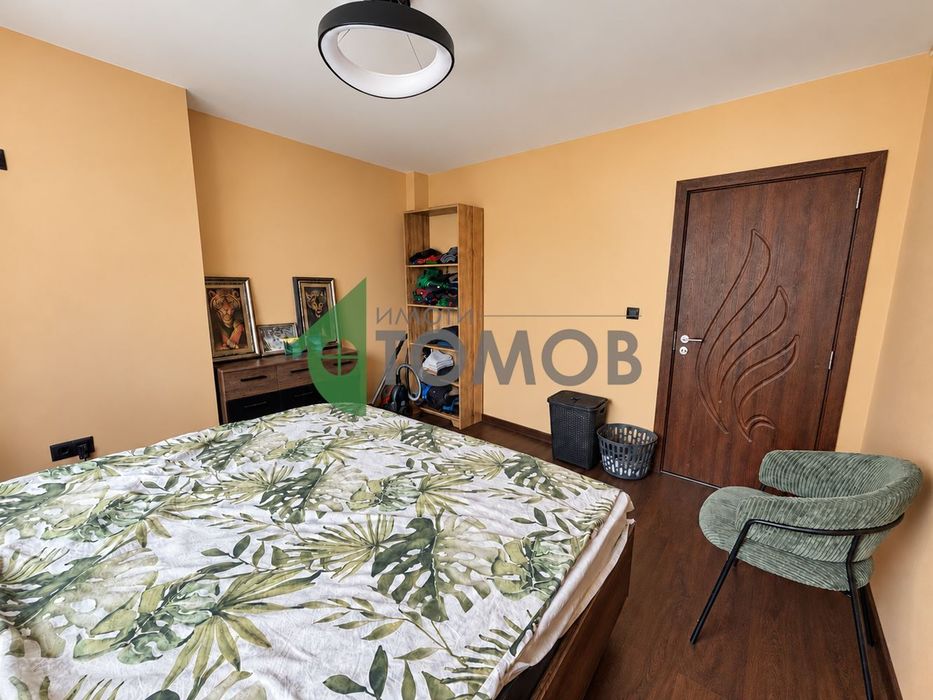 Продава се Тристаен апартамент в Стара Загора, Железник - център - 105 кв.м за 1380 €/кв.м - Снимка #9