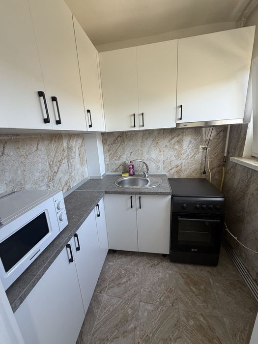 Garosniera cu balcon zona balta