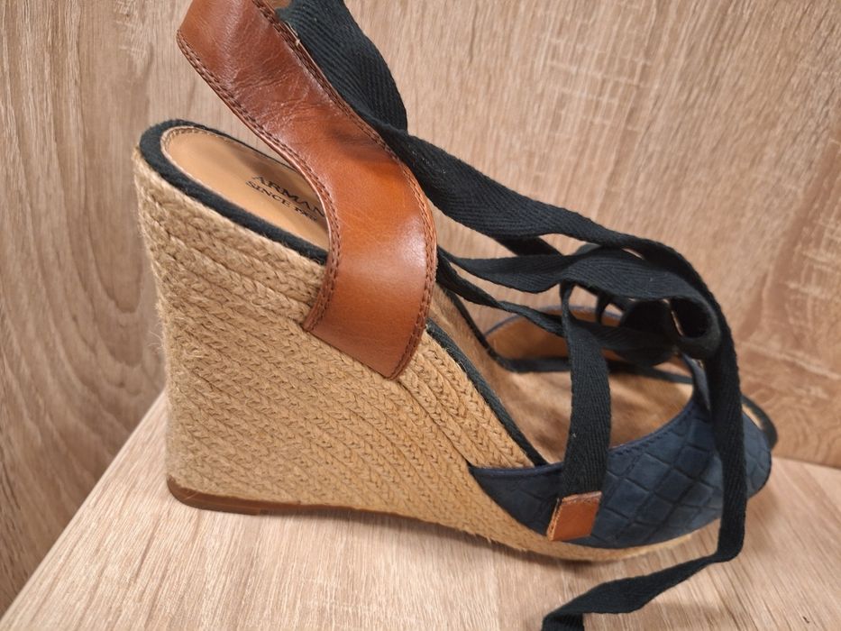 Сандали на платформа Armani Jeans