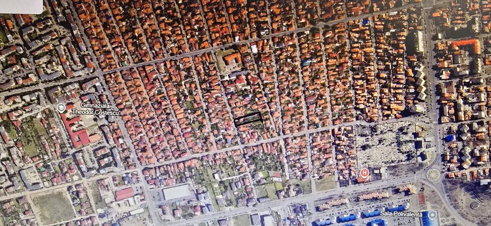 Vând teren intravilan, central, Str. Dorobanti,  in Dr. Tr.Severin