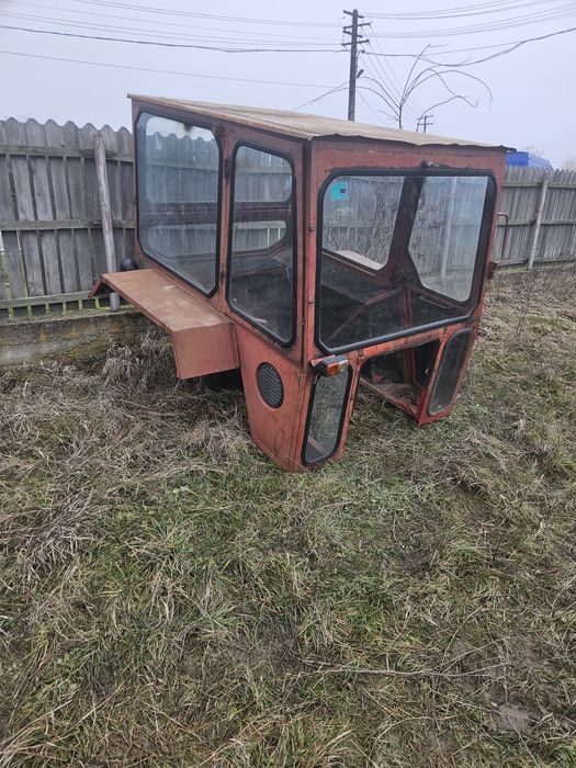 Cabina Tractor U 650 M model 2002