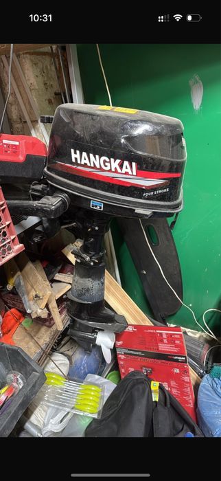 Продам лодку с мотором