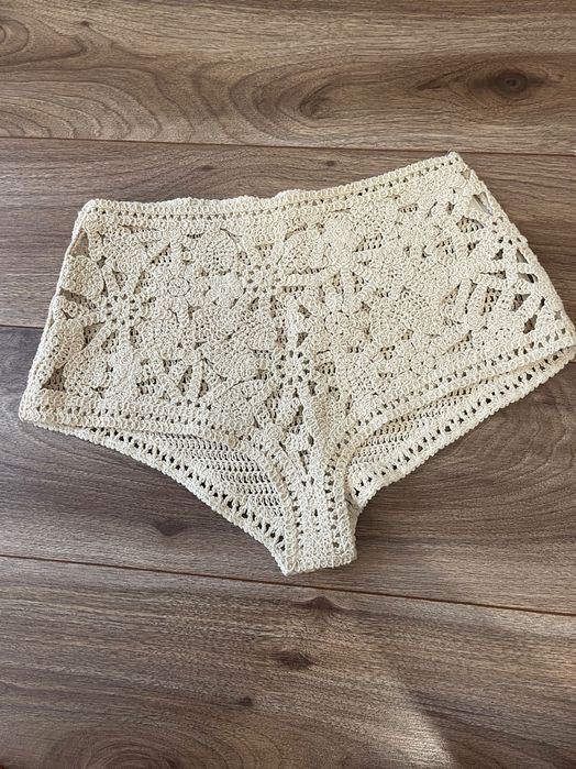 Pantaloni scurti de vara