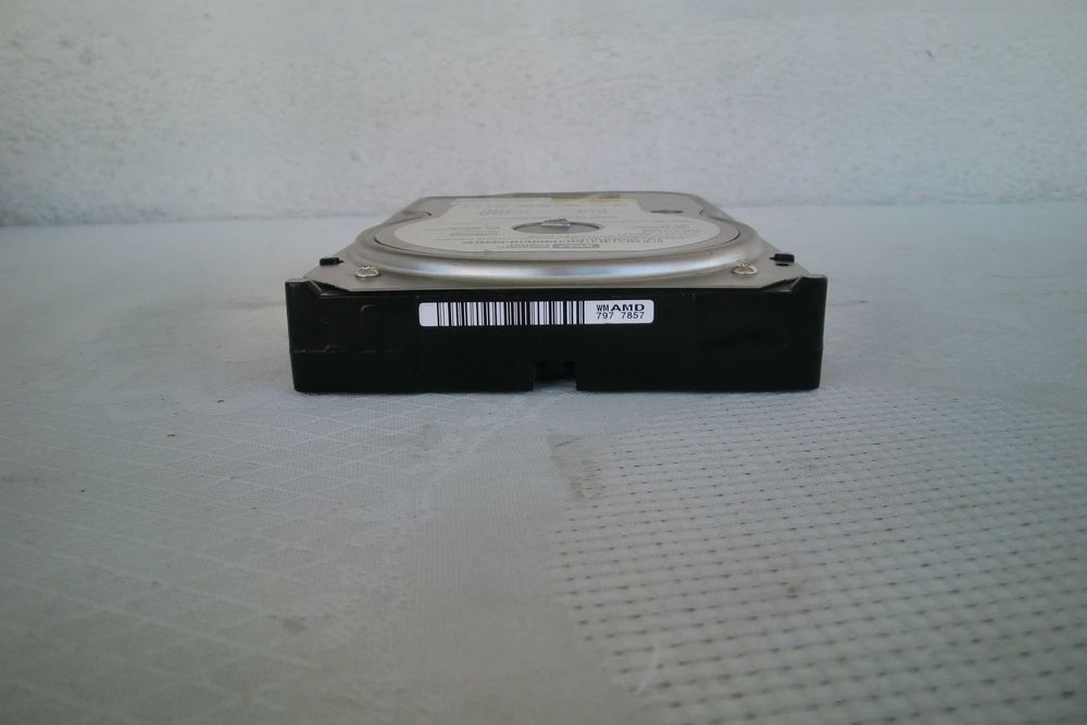 Хард диск WD800BB за настолен компютър-80 GB