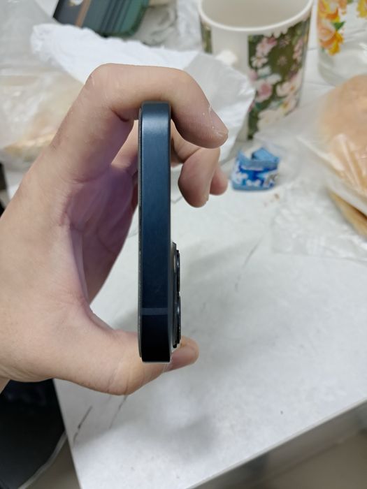 Айфон 13 сатылады