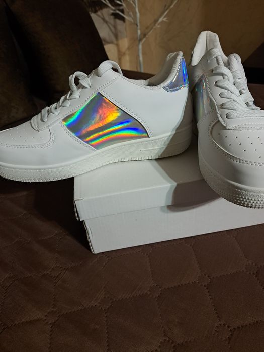 Дамски маратонки