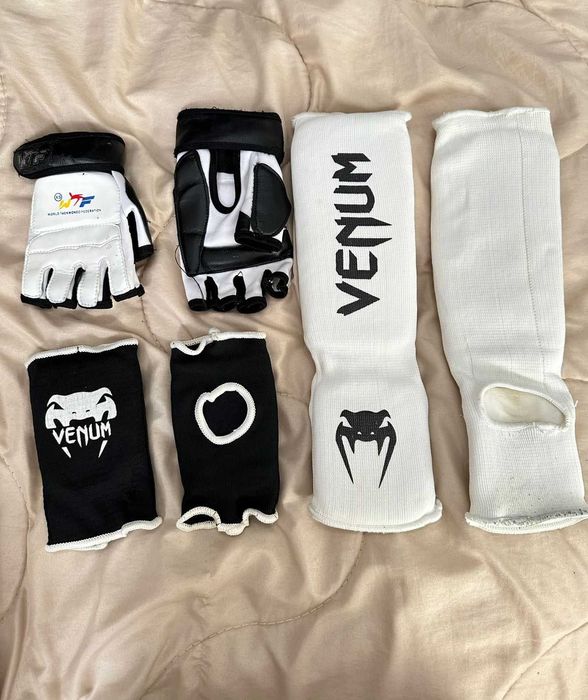 Срочно продаётся кимоно в комплекте